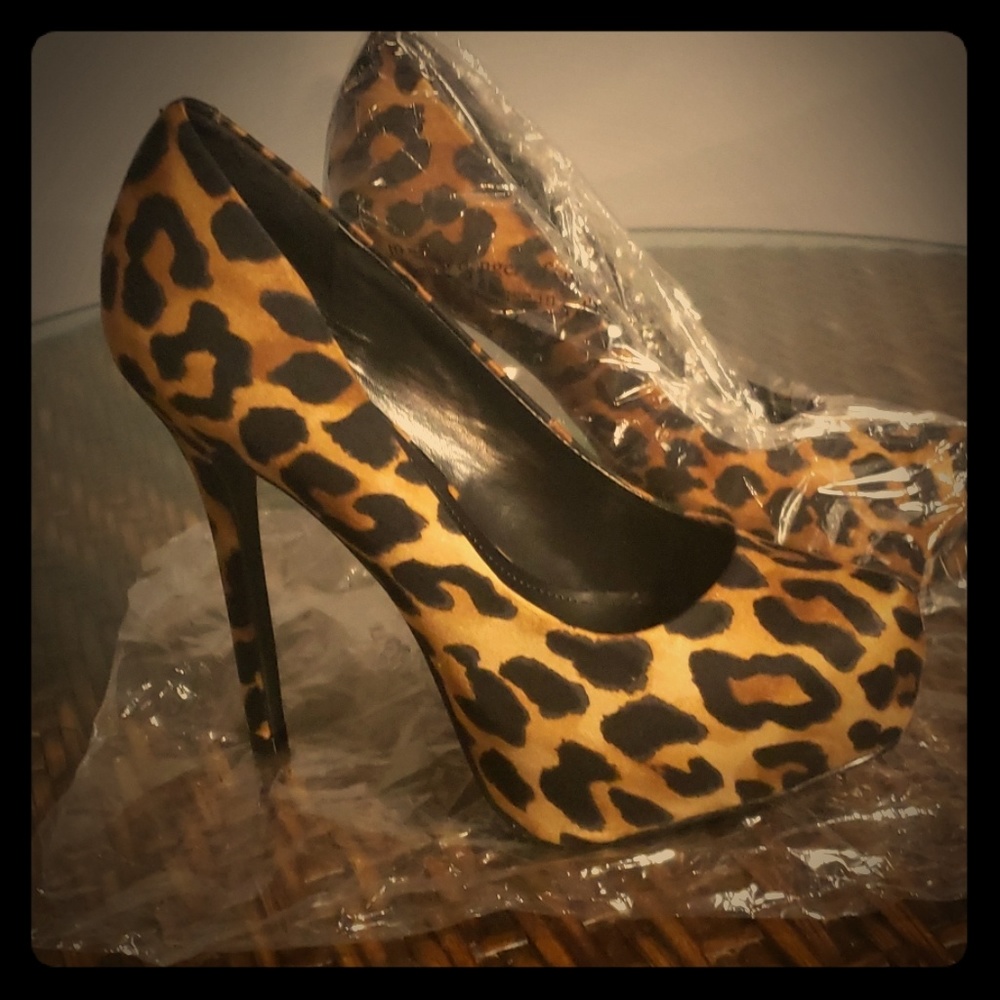 Shoes (Never worn)